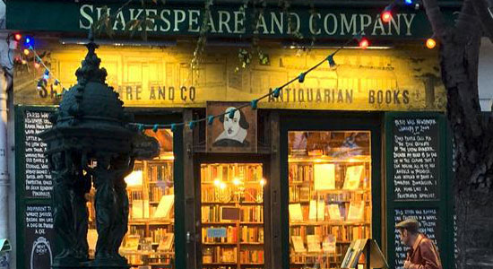 Shakespeare & Co Paris book store